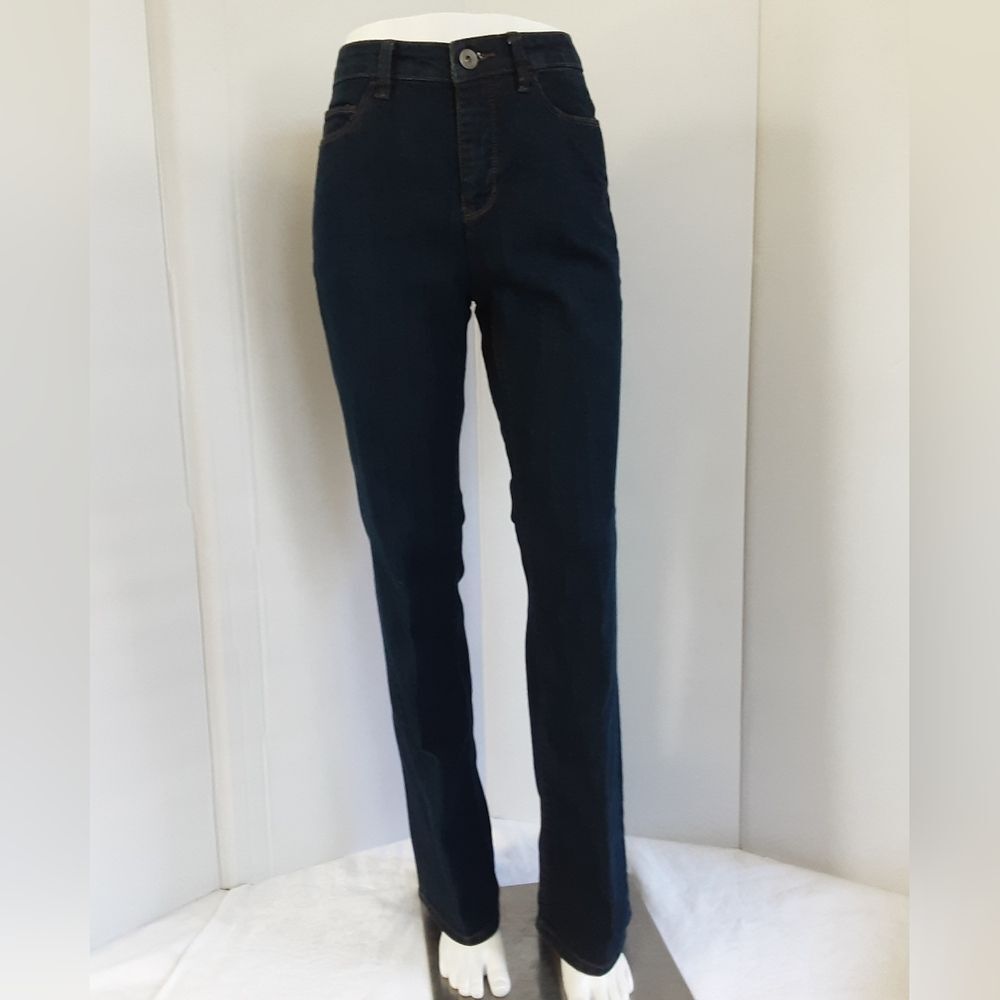 CALVIN KLEIN Jeans Shape Dark Wash Bootcut Sz 10/30 WB99A02